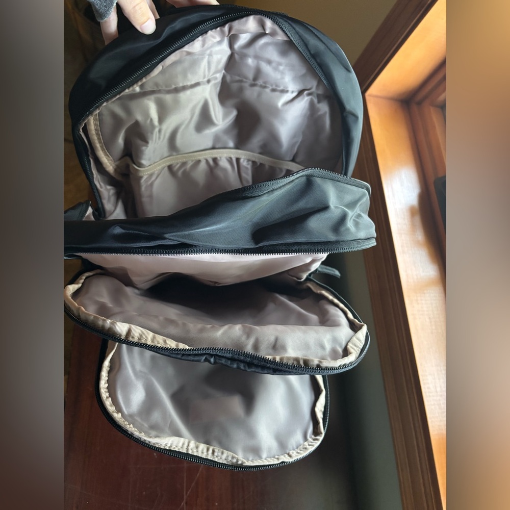 NWT - mommore Backpack - Picture 5 of 5